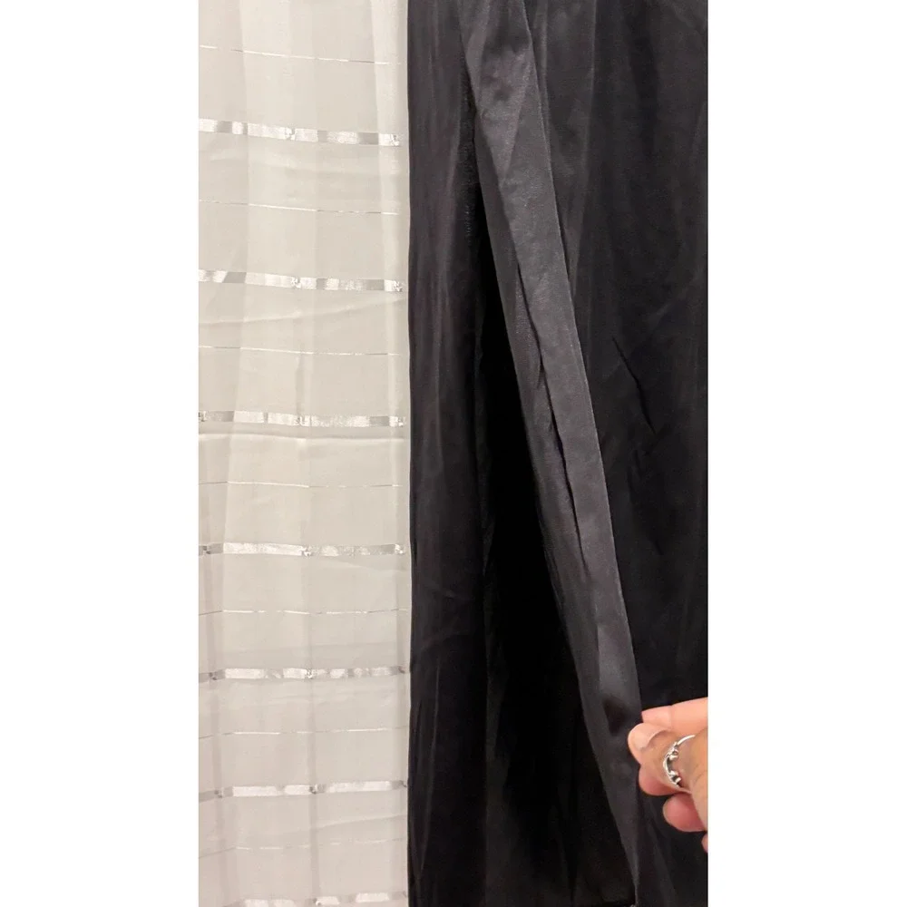 Vanity Fair Black Nylon Long Half Slip Lace Trim Side Slit‎ 11-760 Size Large 32